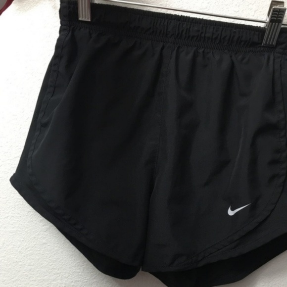 Nike Solid Black Tempo Running Shorts XS - Picture 2 of 6